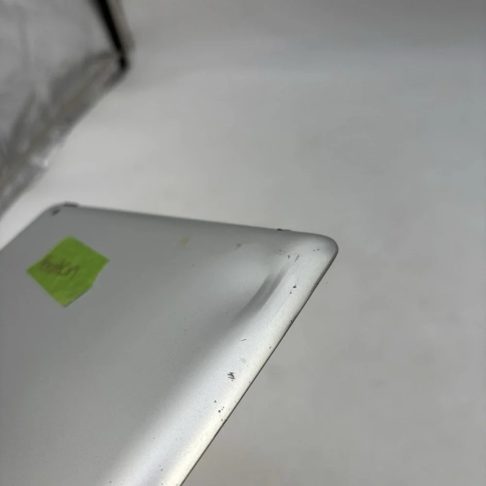 Apple iPad 2 A1395 16GB Wi-Fi Tablet Cracked Screen Broken For Parts & Repair